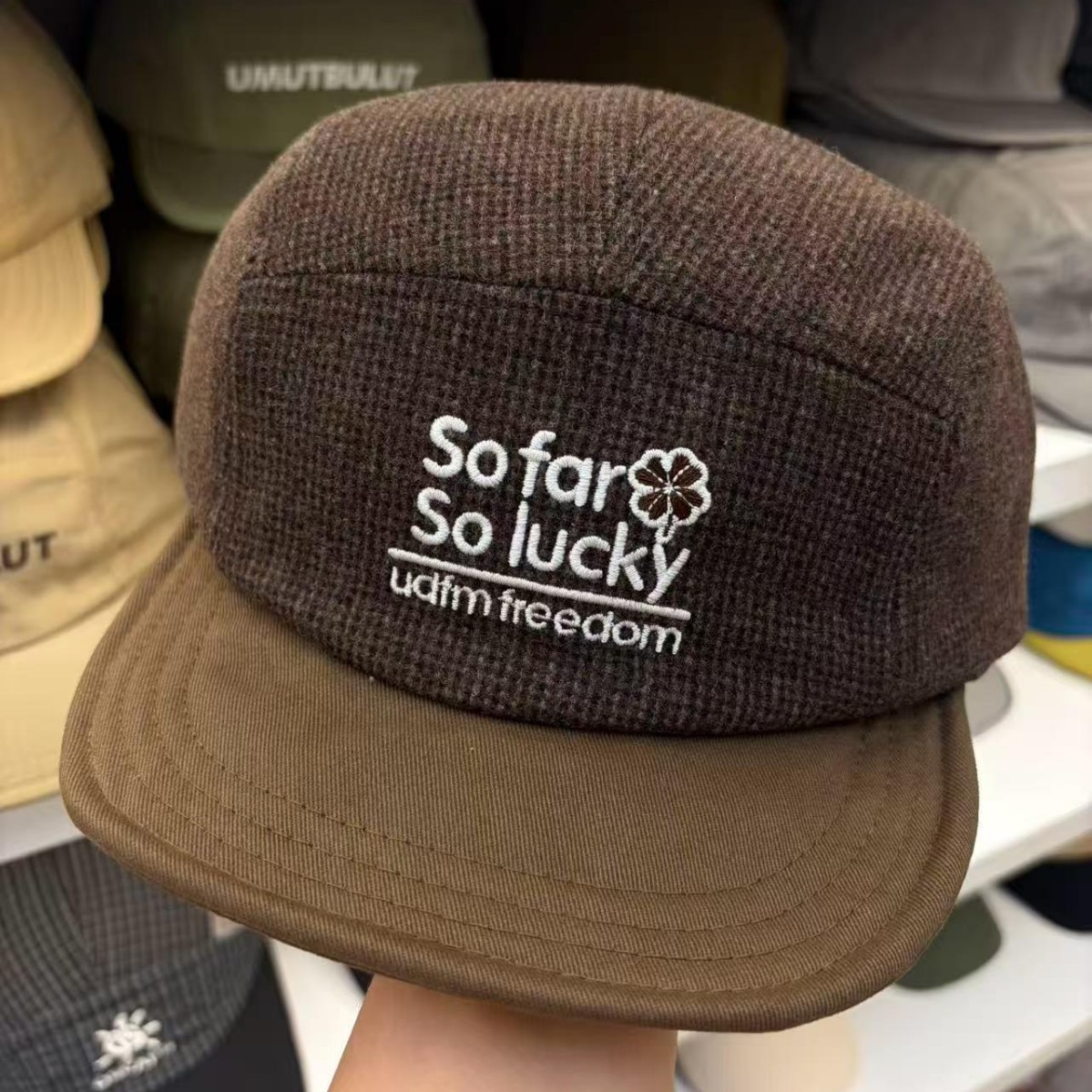 Jesienno-zimowa czapka basebal – Corduroy Cap 5 Panel recenzja i cena